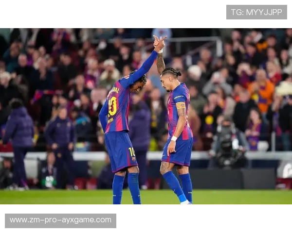 拉菲尼亚倒钩惊艳诺坎普看台