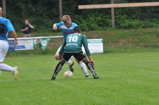 爱游戏体育娱乐-中国足球年度传控流比赛战术布置路径图，足球传控集锦